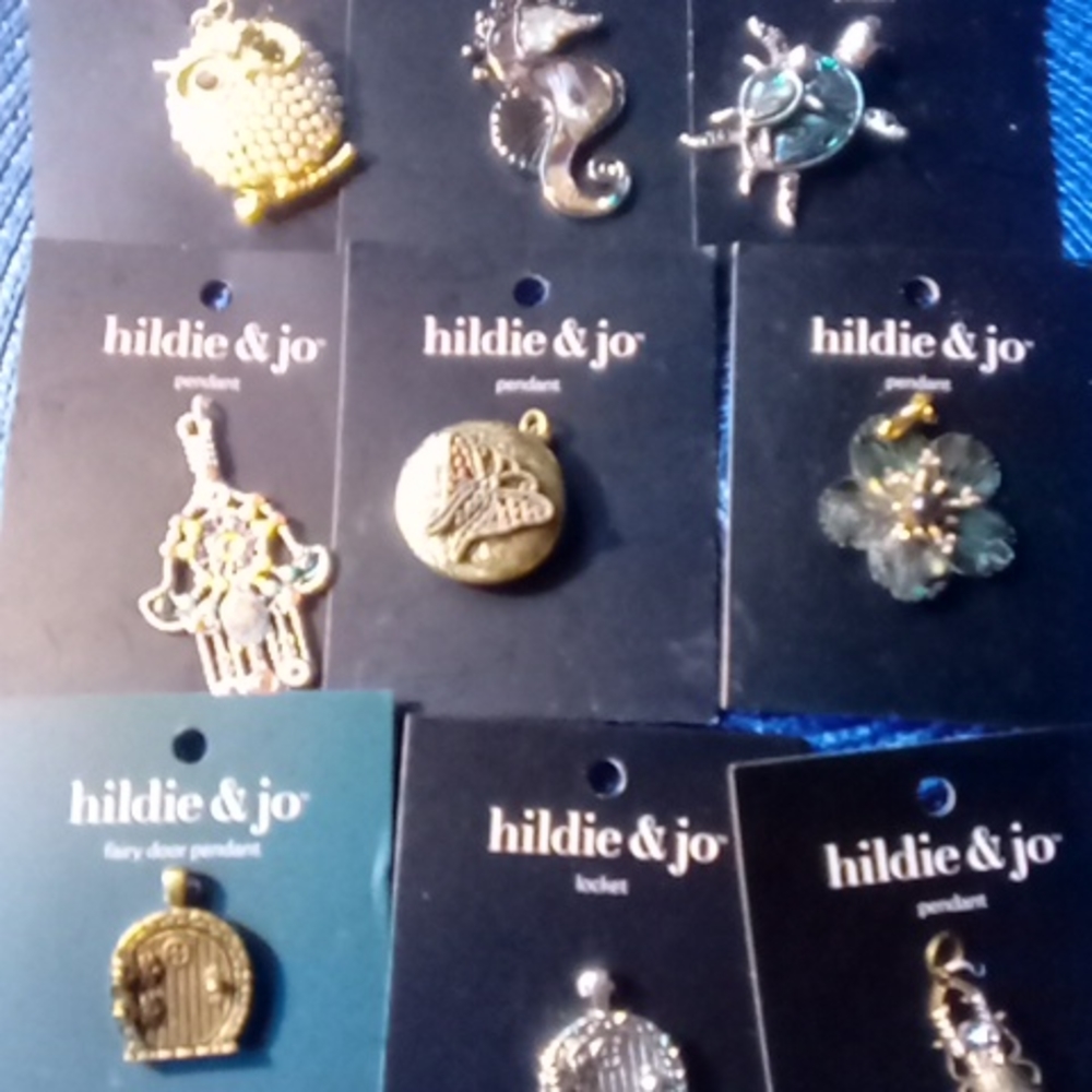 Charms pendants